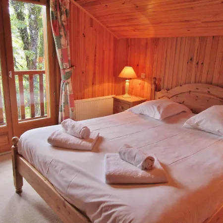Chalet In The Woods Of The Beautiful Dordogne Souillac